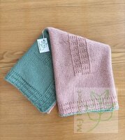 Handgestrickte Babydecke Märchenland klein